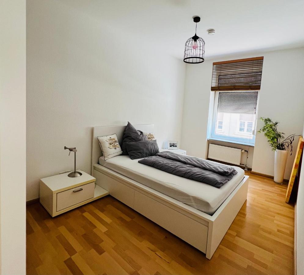 Grosses Und Helles Innenstadt Apartment - Ferienwohnung Bad Homburg vor der Hoehe Exterior photo